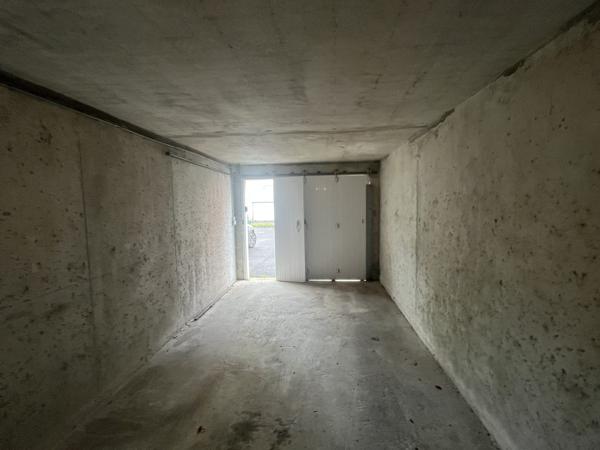 GARAGE SECTEUR DOURJACQ -LS025