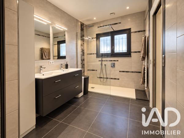 Maison à vendre 6 pièces 157,2 m² Vence