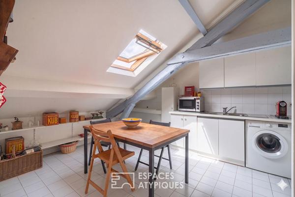 Appartement sous les toits en centre ville