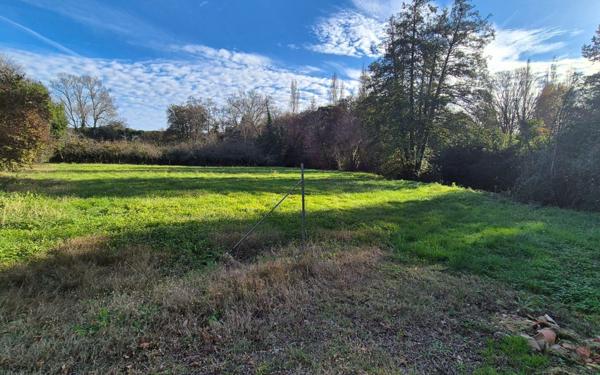 Maison à vendre    3 pièces •  Béguey