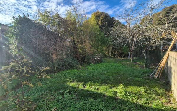 Maison à vendre    3 pièces •  Béguey