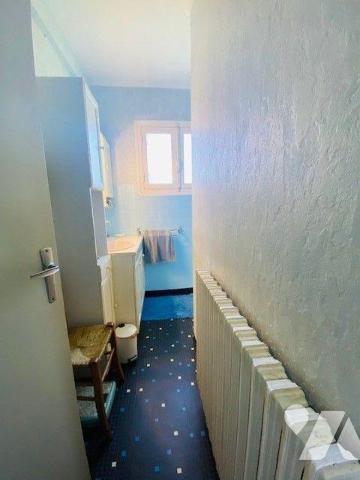 A Vendre à Perros-Guirec (22700) un pavillon de plain-pied + étage, d'une surface habitable de ...