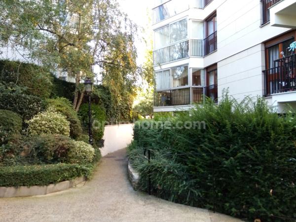 Appartement à vendre 2 pièces LE CHESNAY (78)