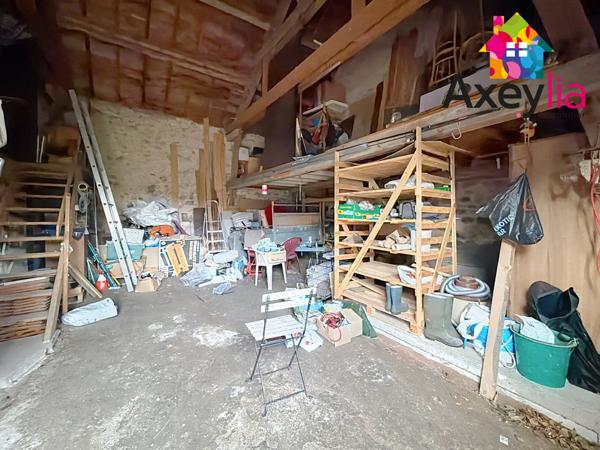 Arfeuilles (03120) A VENDRE - ARFEUILLES - MAISON À RÉNOVER AVEC DÉPENDANCES ET TERRAIN