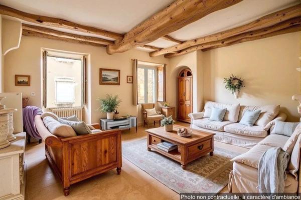 Vente                                                      Maison
                        
                     6 pièces                      144 m2                     à Lagnieu