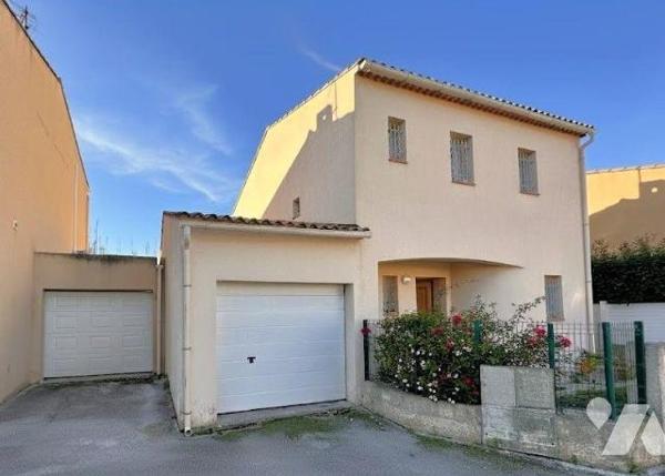 A VENDRE SIX-FOURS (83140) VAR - PROCHE CENTRE VILLA T4 DE 92 M2 + GARAGE - TERRAIN 226 M2

D...