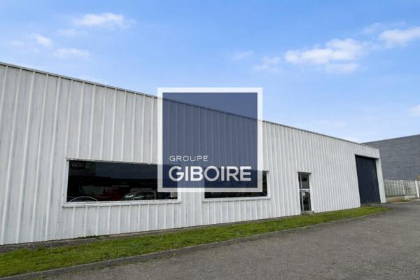 Local d'activites 1600 m² à vendre LE RHEU (réf : 35.6914)