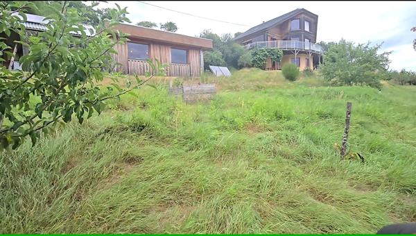 Saint-Basile (07270) À vendre – Maison d’architecte éco-conçue en bois – 165 m² et dépendances – Proche Lamastre (Ardèche)