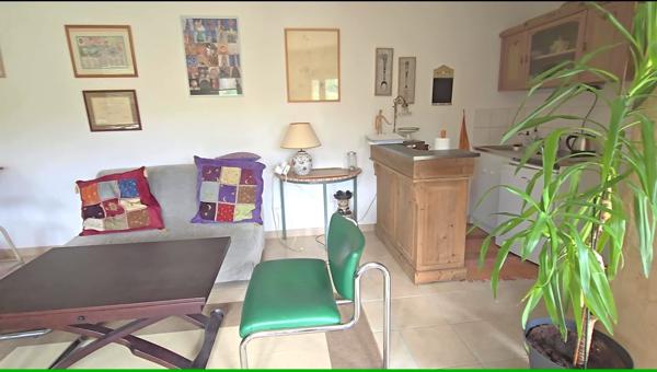 Saint-Basile (07270) À vendre – Maison d’architecte éco-conçue en bois – 165 m² et dépendances – Proche Lamastre (Ardèche)