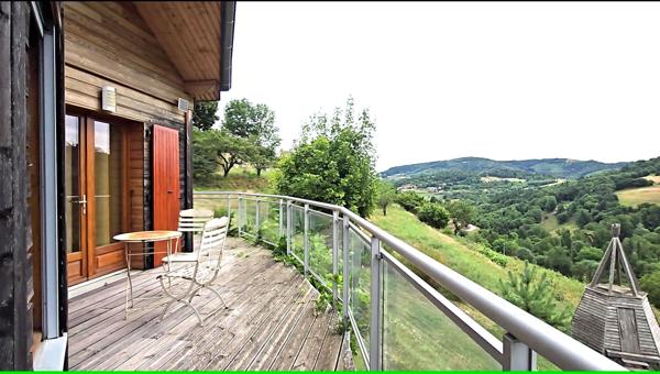 Saint-Basile (07270) À vendre – Maison d’architecte éco-conçue en bois – 165 m² et dépendances – Proche Lamastre (Ardèche)