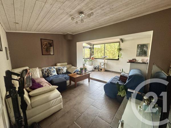 Maison à vendre  6 pièces - 117,38 m2 ROQUEVAIRE - 13