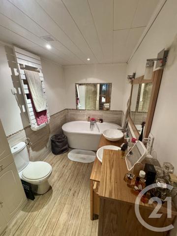 Maison à vendre  6 pièces - 117,38 m2 ROQUEVAIRE - 13