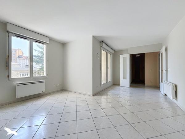 Appartement 299 000 € Lyon 07 3 p 66 m² DPE D
