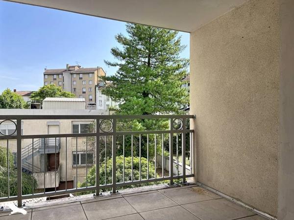 Appartement 299 000 € Lyon 07 3 p 66 m² DPE D