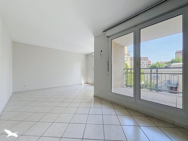 Appartement 299 000 € Lyon 07 3 p 66 m² DPE D