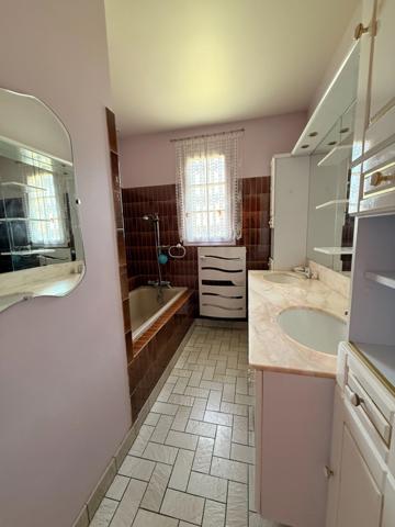EN EXCLUSIVITE ! Pavillon de 114m², sur sous sol,  terrain de 956m2 180 000 €
