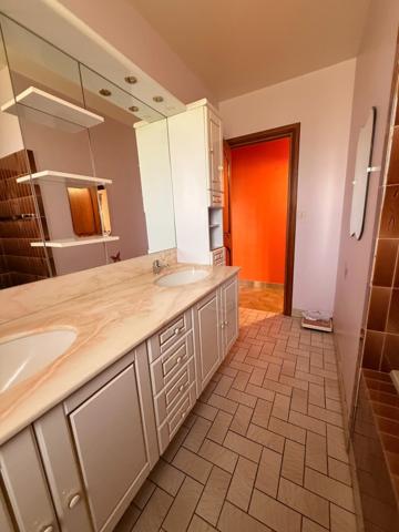 EN EXCLUSIVITE ! Pavillon de 114m², sur sous sol,  terrain de 956m2 180 000 €