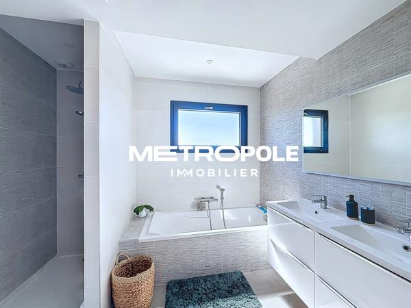 Maison 6 pièce(s) 5 chambre(s) 195 m²