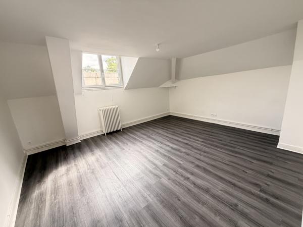 Appartement 4 pièce(s) 2 chambre(s) 87.3 m²