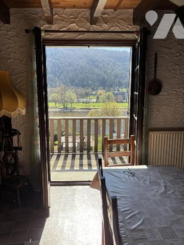 Maison de hameau à rafraichir avec vue sur Loire