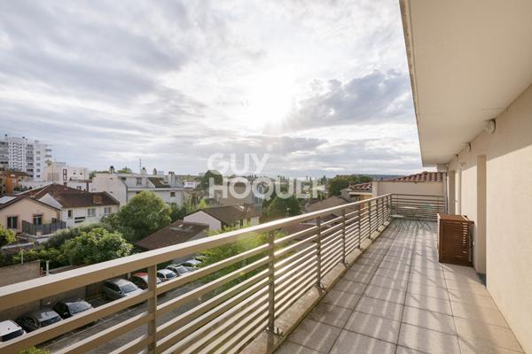 Appartement contemporain 4 pièces avec terrasse à Toulouse - Fer à Cheval