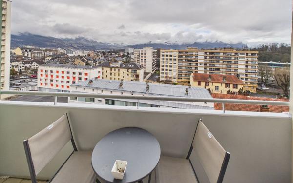 Appartement à vendre    3 pièces • 68,04 m2 Chambéry