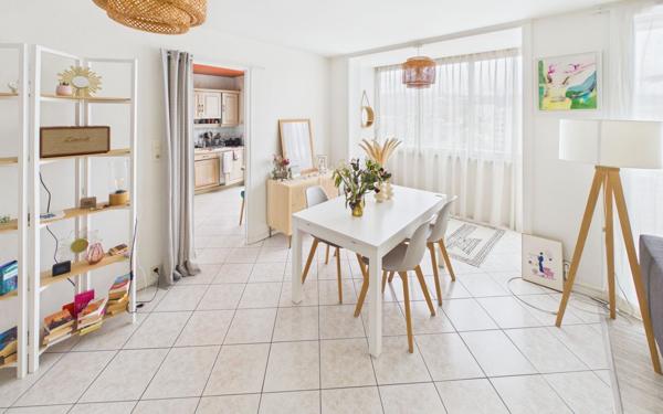 Appartement à vendre    3 pièces • 68,04 m2 Chambéry