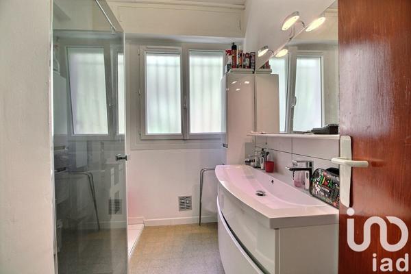 Appartement à vendre 3 pièces 77 m² Sanary-sur-Mer