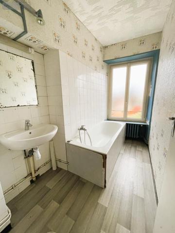 Maison à vendre à Ballon-Saint-Mars dans la Sarthe (72290), ref : 72126-3017