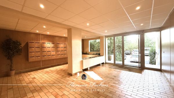 Appartement
         5 pièces
        - 91 m² Exclusivité 240 000 € *