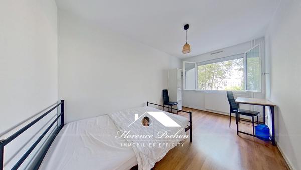 Appartement
         5 pièces
        - 91 m² Exclusivité 240 000 € *