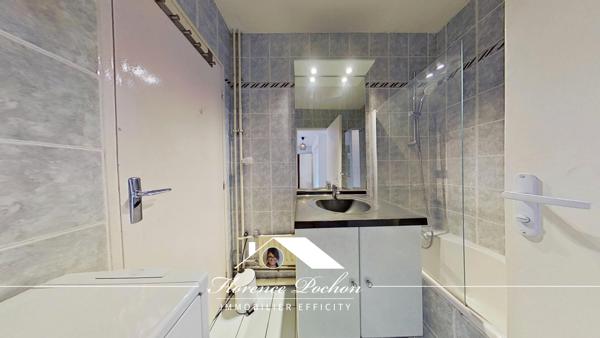 Appartement
         5 pièces
        - 91 m² Exclusivité 240 000 € *