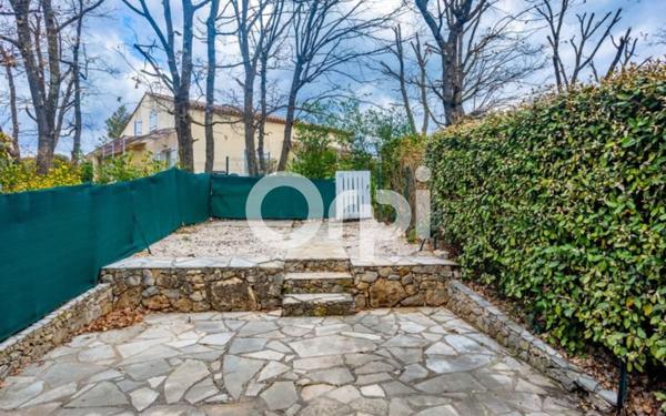 Maison à vendre    2 pièces • 24,77 m2 Tourrettes