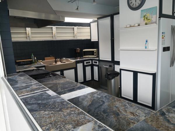 Dpt Guadeloupe (971), à vendre LE GOSIER maison P5