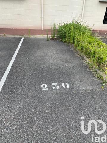Parking à vendre 12 m² Persan