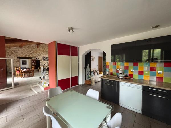 Maison de caractère à vendre 4 pièces 140m2, Jardin, Ateliers à QUISSAC (30)