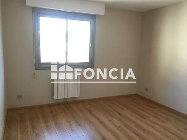 Location Appartement 2 pièces 39.54 m² - 80 RUE DU COLOMBIER Orleans 45000