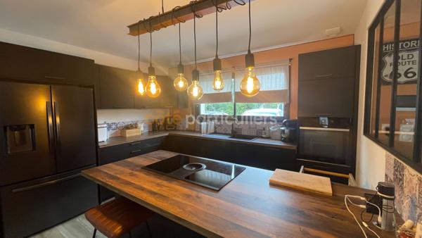 Location
                Maison127 m² - 6 Pièces -
                    BEAUMONT DE LOMAGNE (82500)