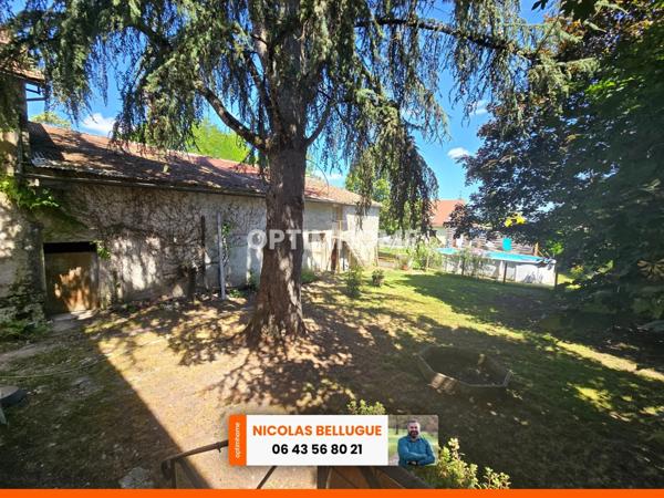 Maison de bourg en pierre