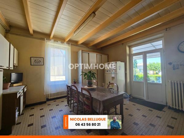 Maison de bourg en pierre