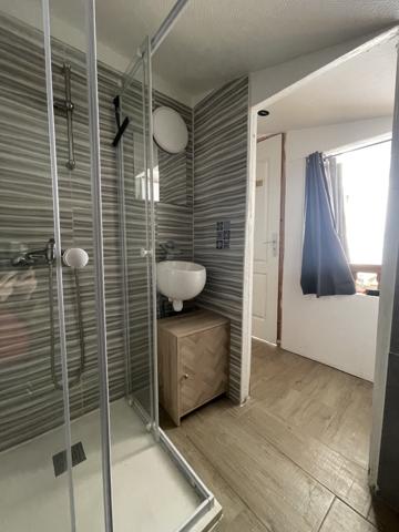 Immeuble
         6 pièces
        - 140 m² 276 000 € *