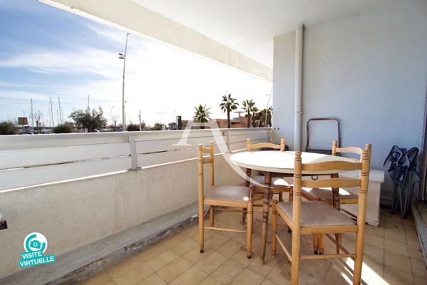 GRAND APPARTEMENT T2 - 47 M2 - TERRASSE - 1 PLACE DE PARKING PRIVÉE ET SÉCURISÉE.