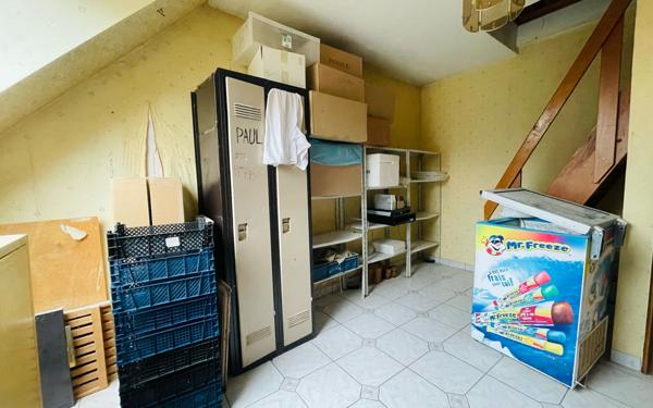 Maison à vendre    4 pièces • 220 m2 Reichstett