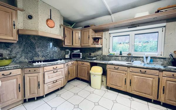 Maison à vendre    4 pièces • 220 m2 Reichstett