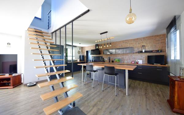 Maison à vendre    5 pièces •  Saint-Germain-lès-Corbeil