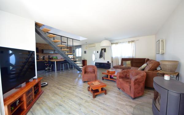 Maison à vendre    5 pièces •  Saint-Germain-lès-Corbeil