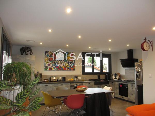 CHAUFFAILLES, centre-ville maison 5 pièces 107M²