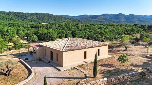 A VENDRE Maison La Garde Freinet 5 pièces 200 m2- terrain 24956m2- Calme- Prestige