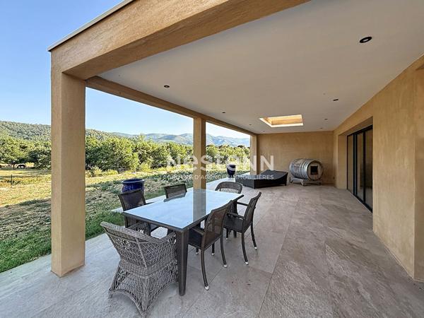 A VENDRE Maison La Garde Freinet 5 pièces 200 m2- terrain 24956m2- Calme- Prestige