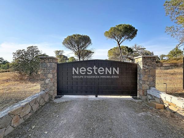 A VENDRE Maison La Garde Freinet 5 pièces 200 m2- terrain 24956m2- Calme- Prestige
